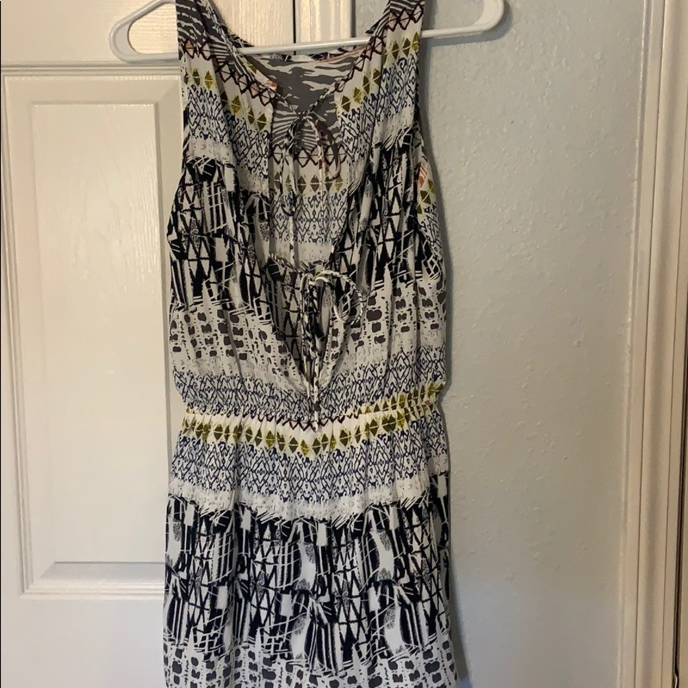 Romper - Picture 2 of 2